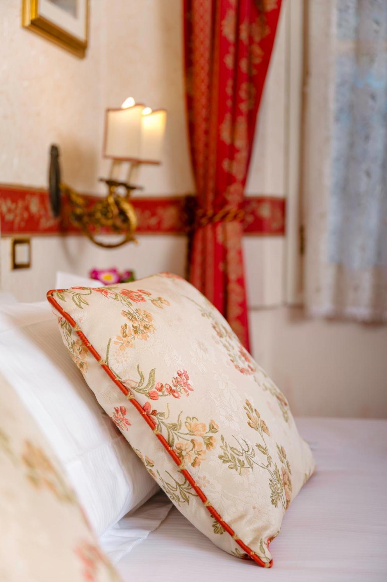 Hotel Castello Di Spessa - Residenze d'epoca Capriva del Friuli Esterno foto